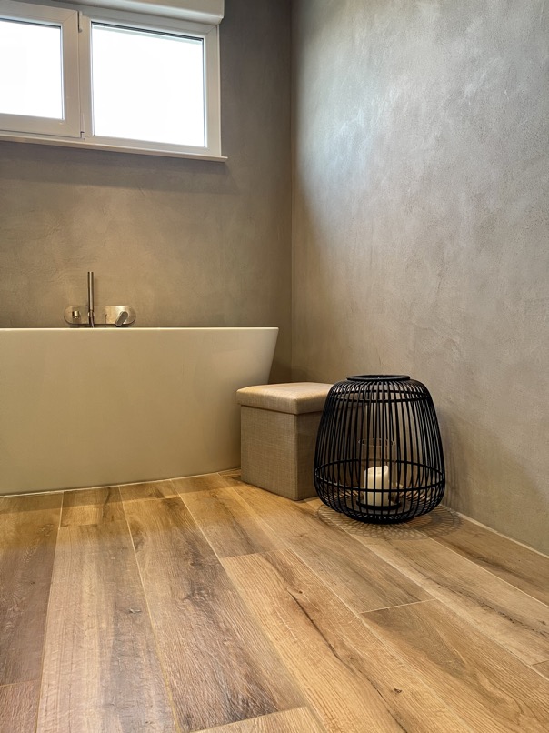 carrelage salle de bain imitation parquet effet bois carreaux longs